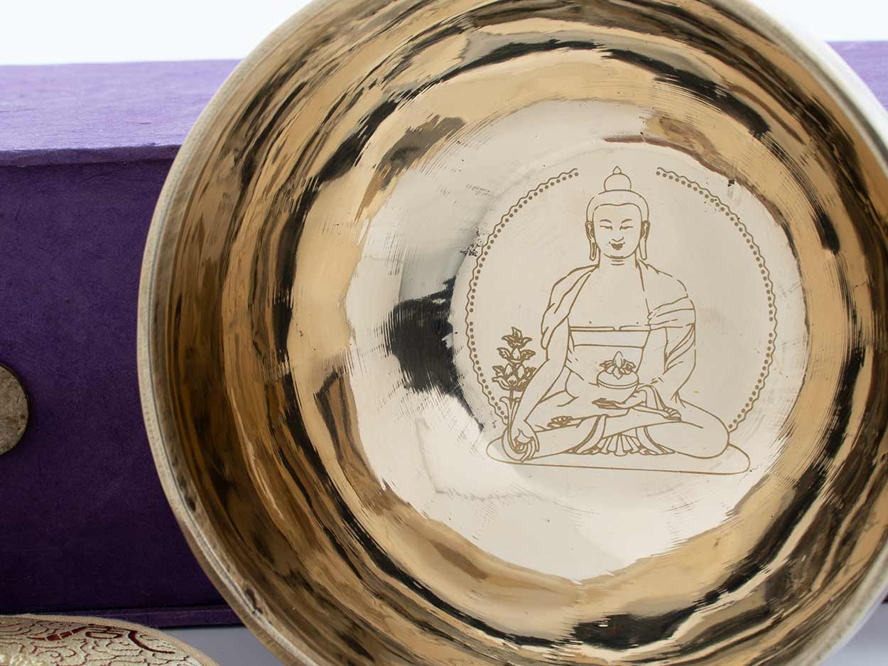 Schale mit Buddha Gravur