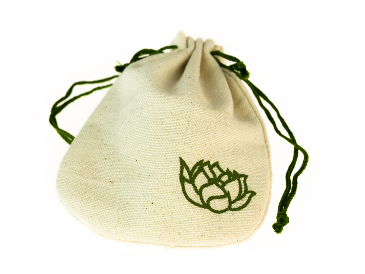 Zimbel-Beutel Baumwolle natur/grün Lotusblüte, geschlossen